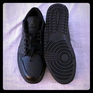 New Nike Jordan classic low tops